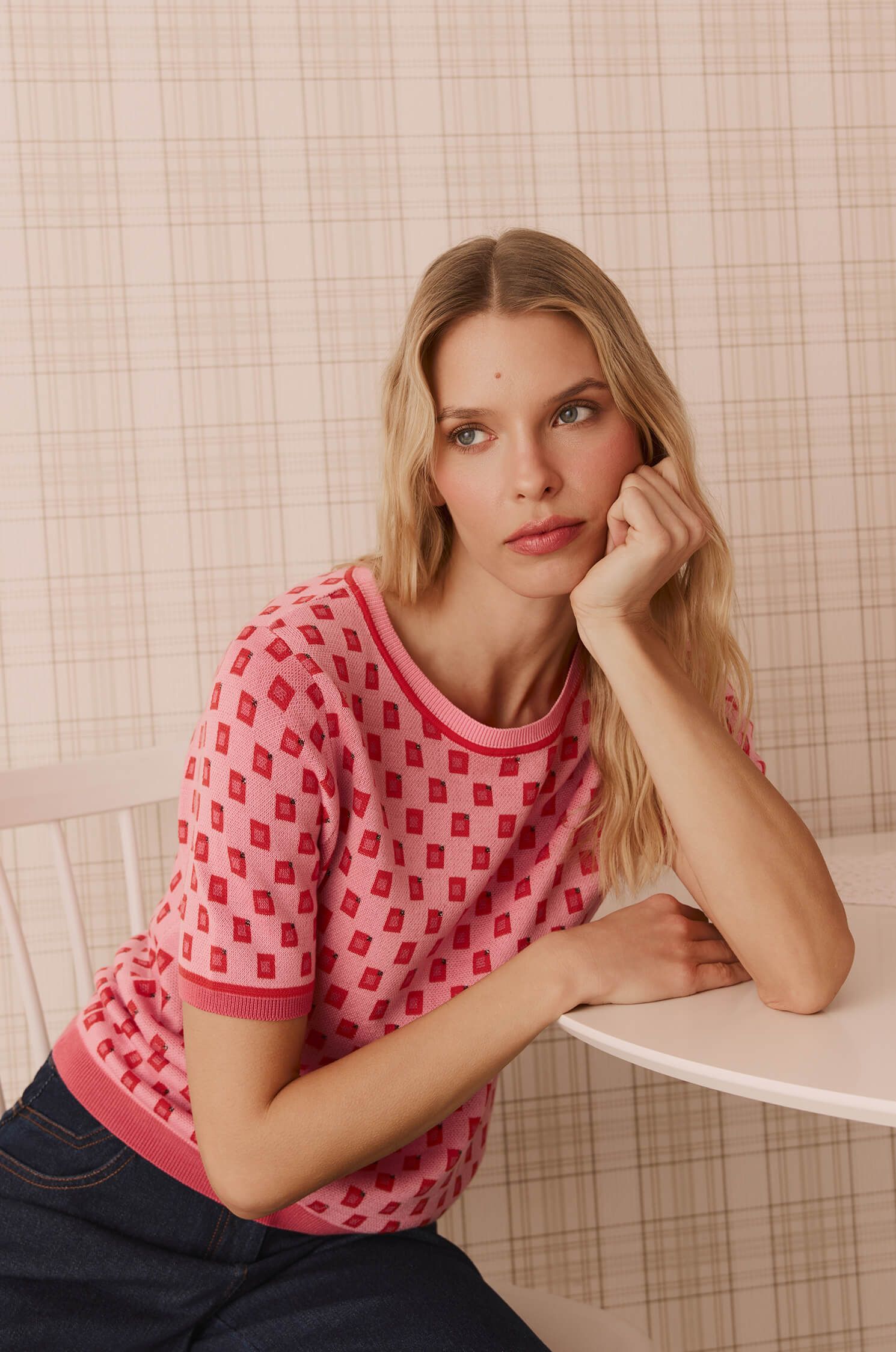 Różowa bluzka w żakardowy wzór Solar Obraz 2