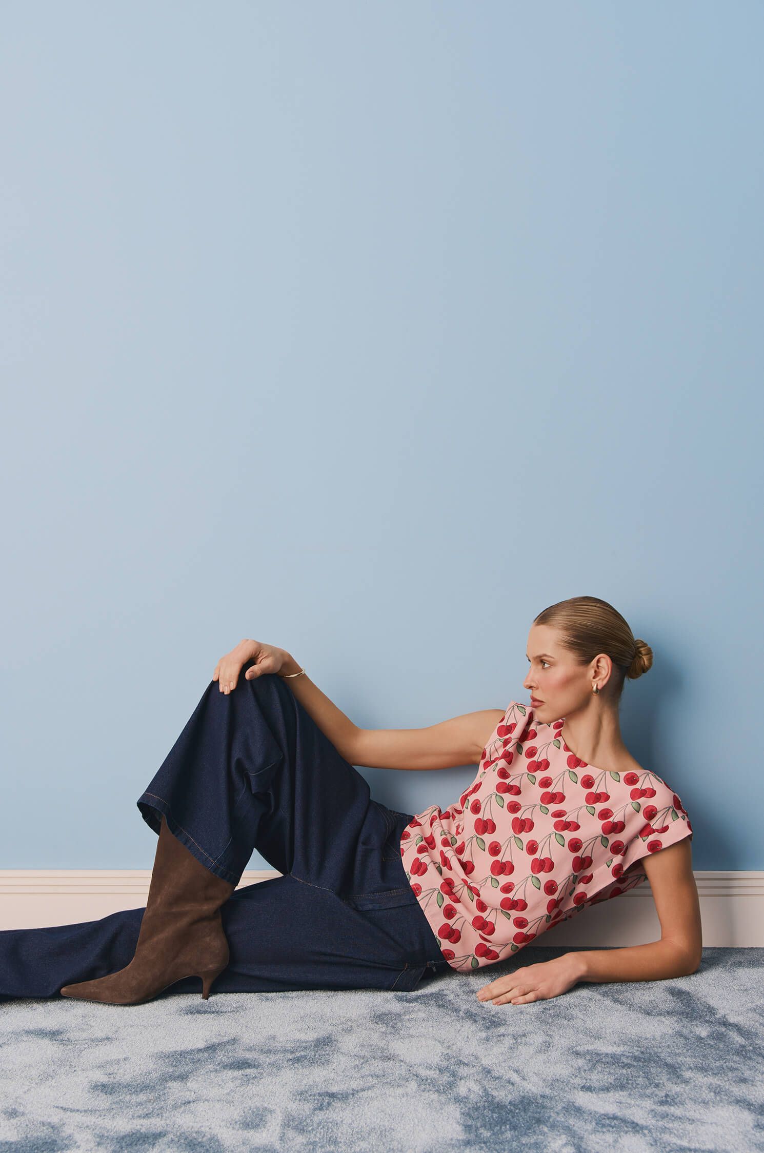 Wiskozowa bluzka w wiśnie Solar Obraz 2