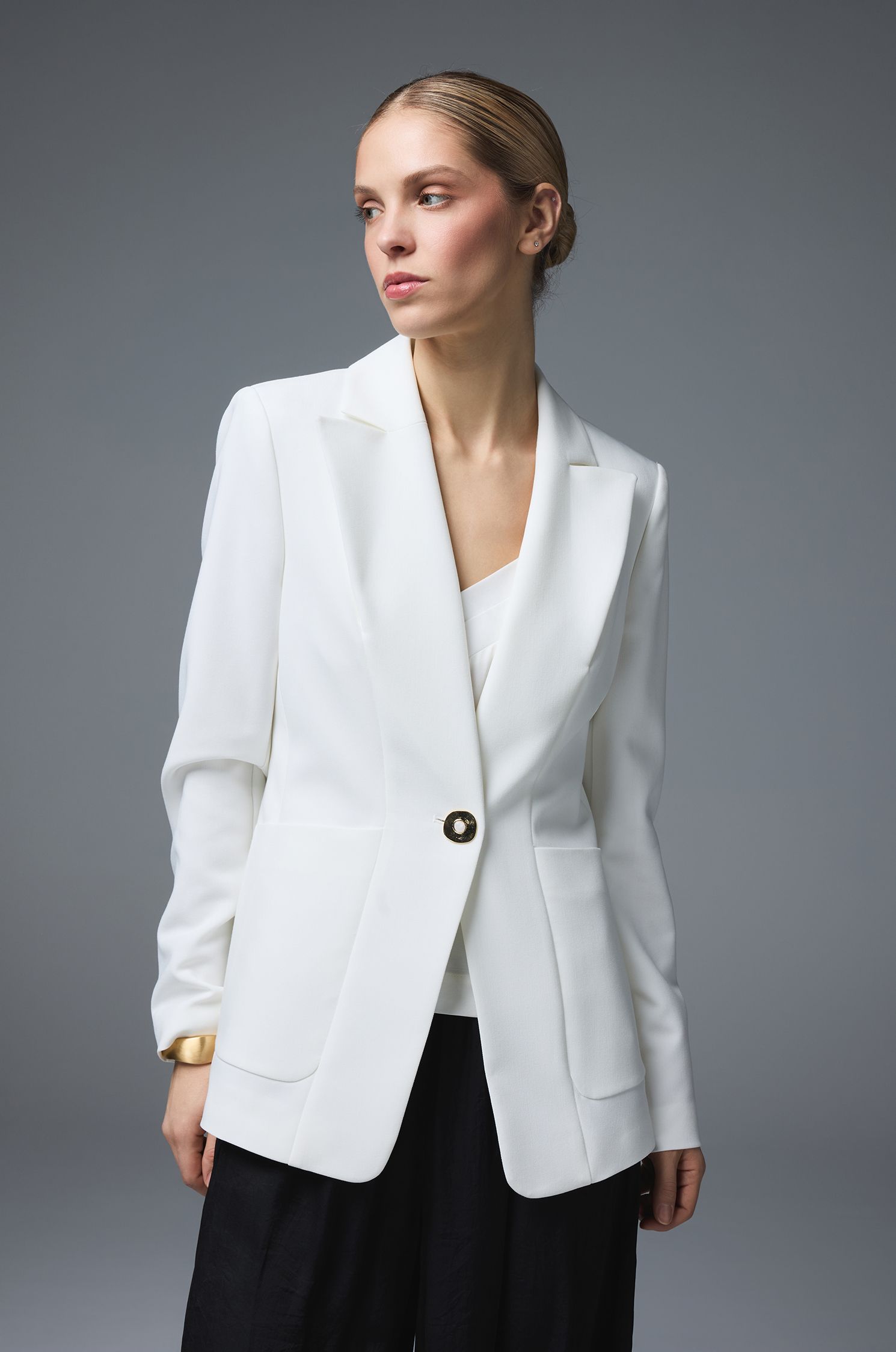 Taliowana marynarka w kolorze ecru Solar Obraz 2