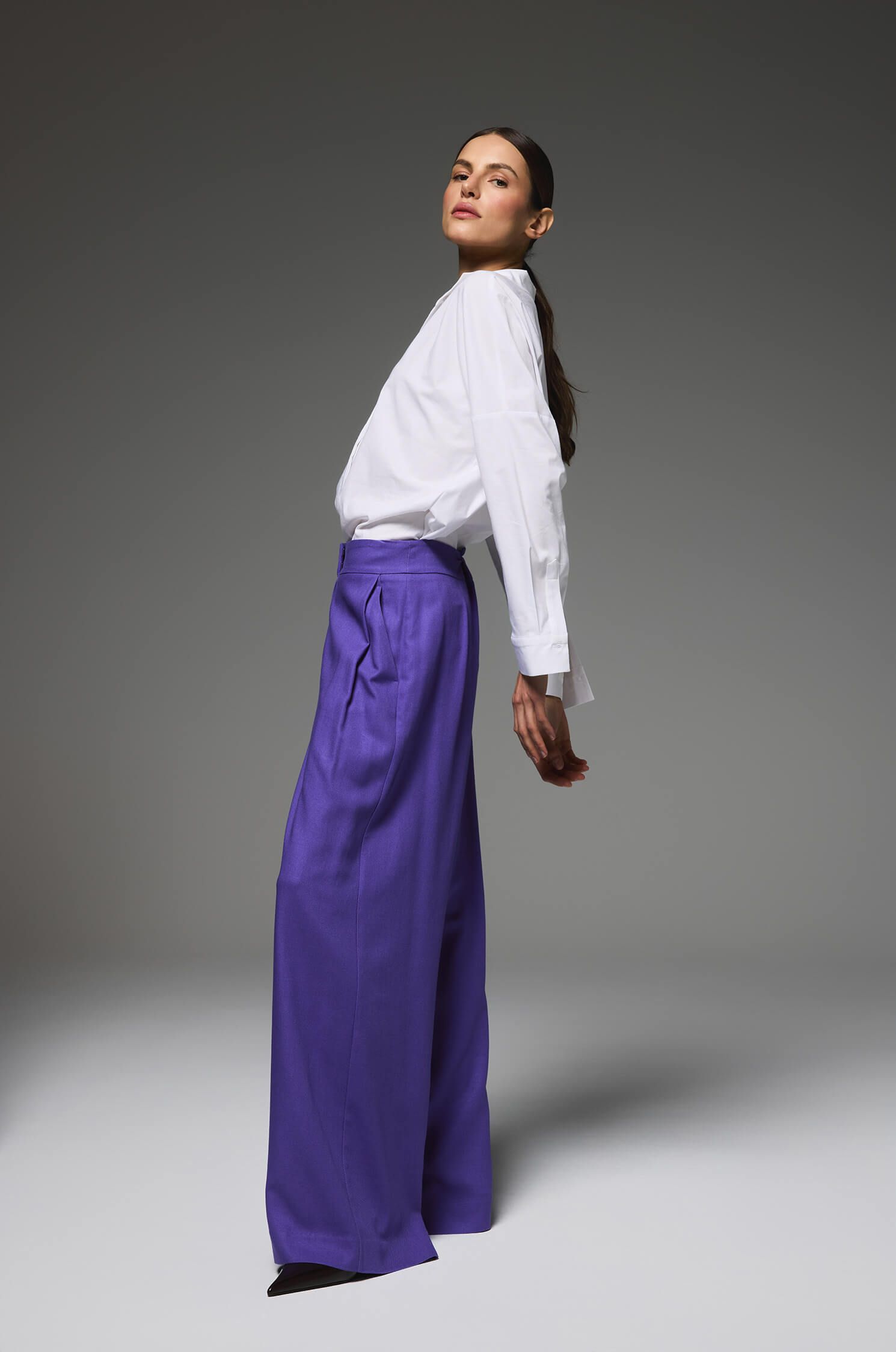 Fioletowe spodnie z wiskozy i lnu Solar Obraz 2