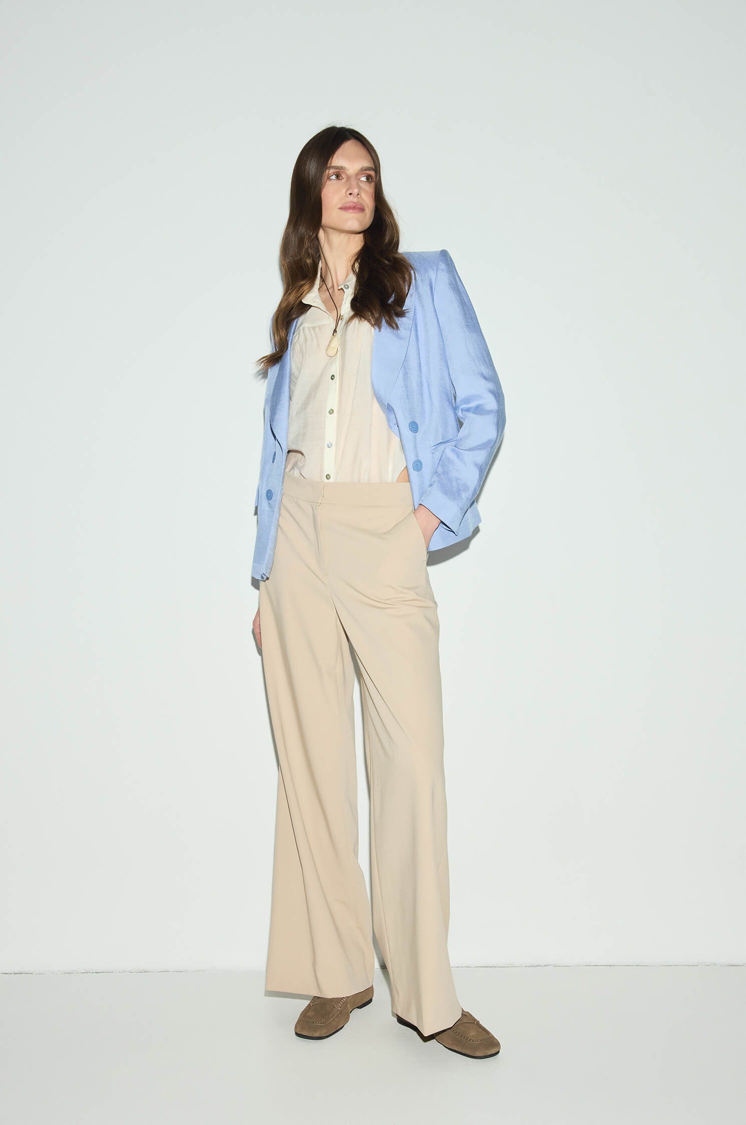 Błękitna marynarka z wiskozy i lnu Solar Obraz 2