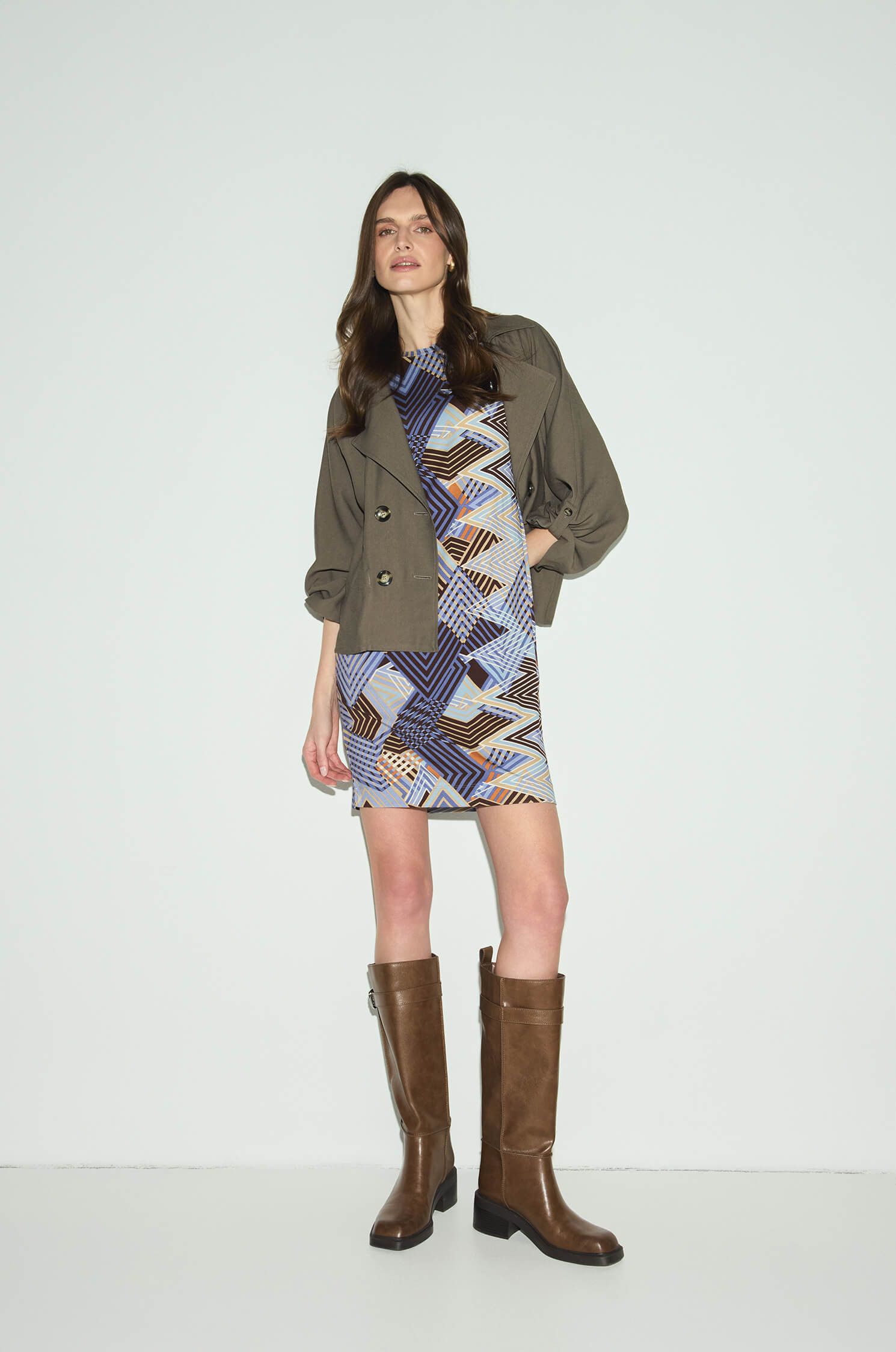 Sukienka z geometrycznym printem Solar Obraz 2