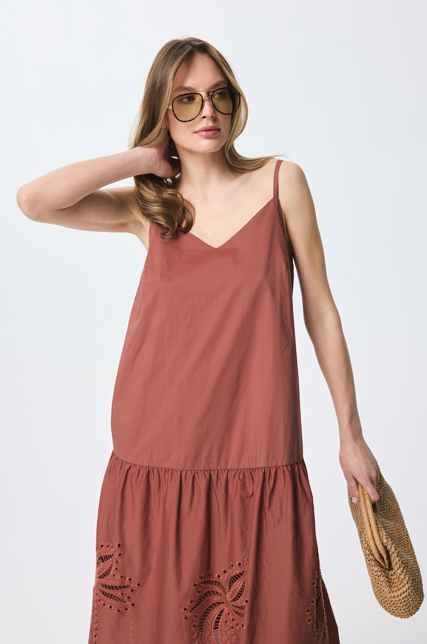 Bawełniana sukienka z ażurowym haftem Solar Obraz 2