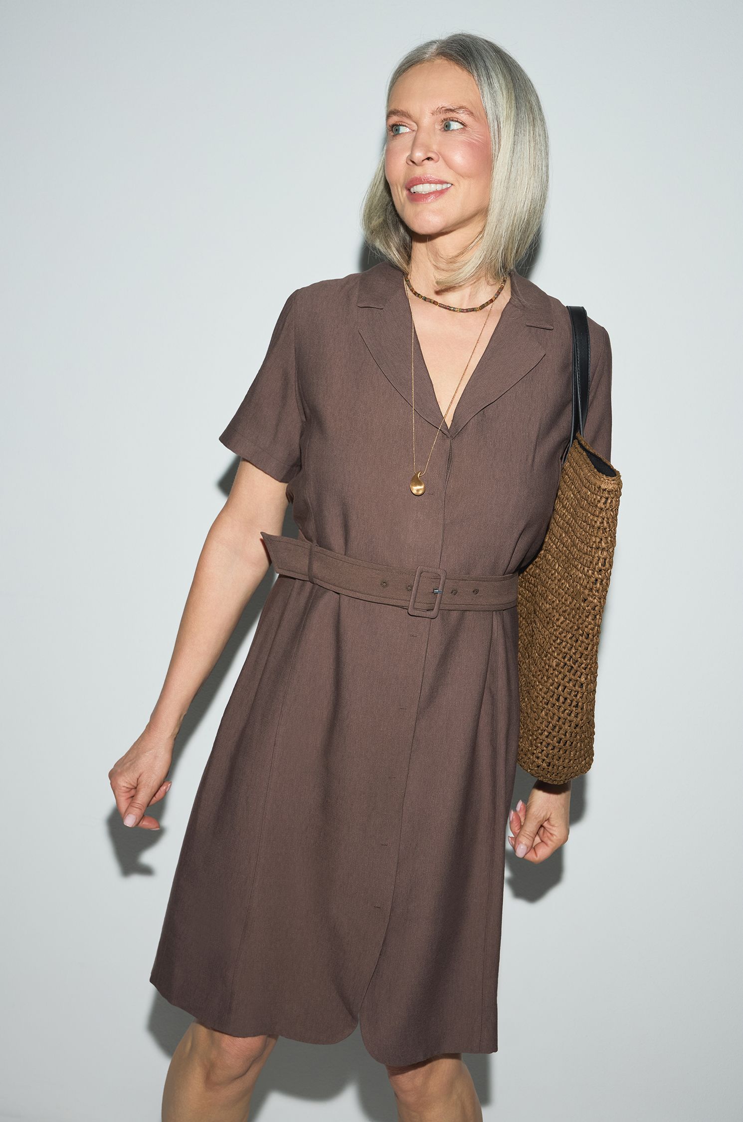 Taliowana sukienka z wiskozy Solar Obraz 2