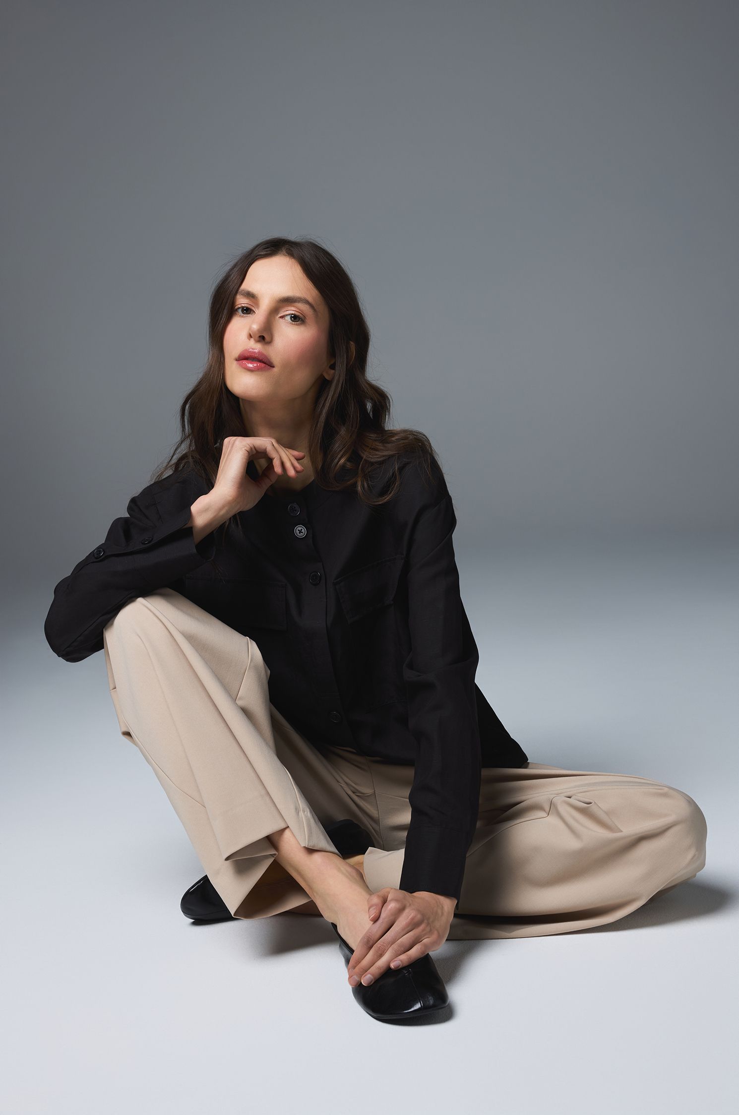 Czarna kurtka ze stójką Solar Obraz 2