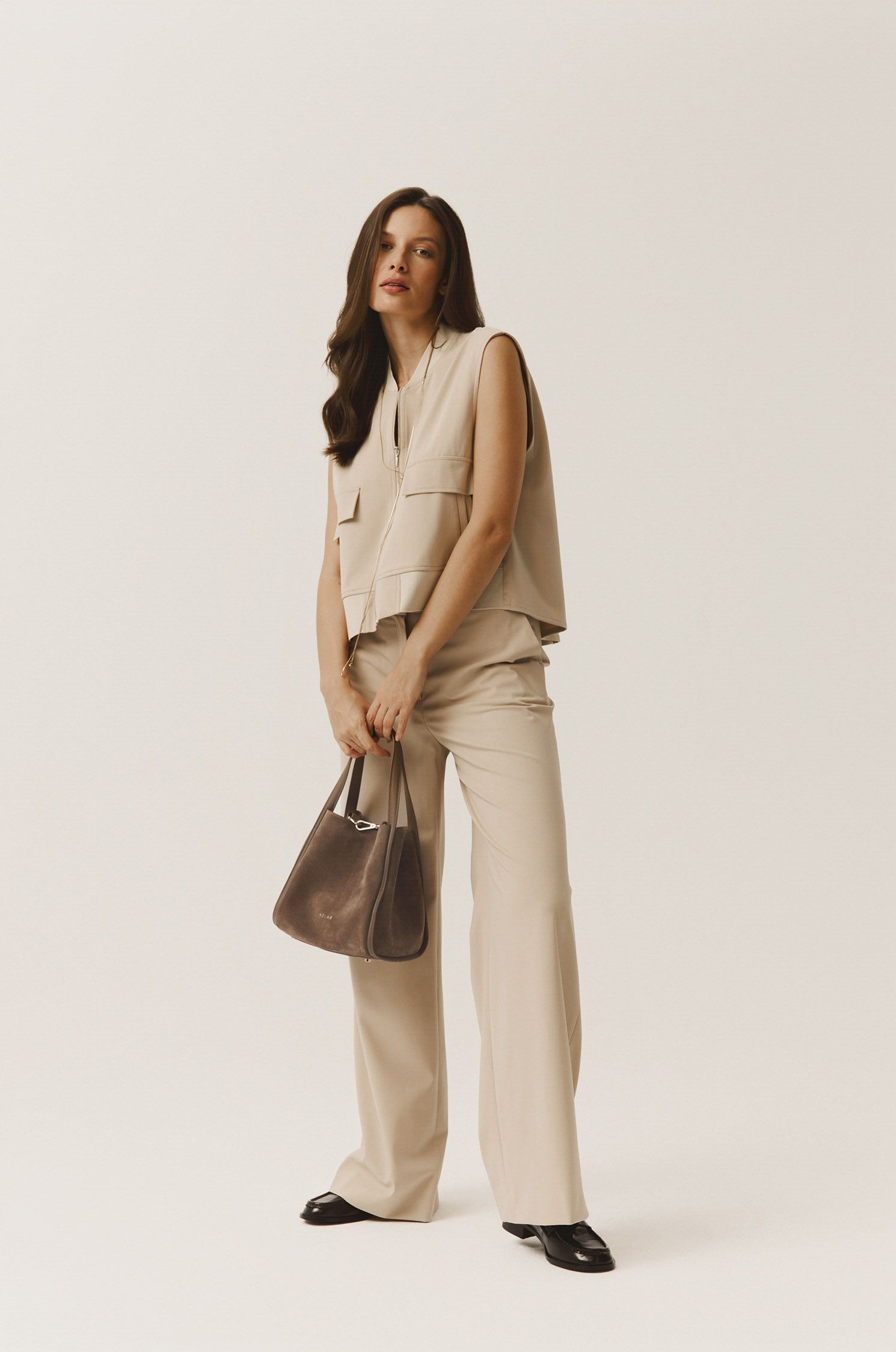 Torebka skórzana typu bucket Solar Obraz 5