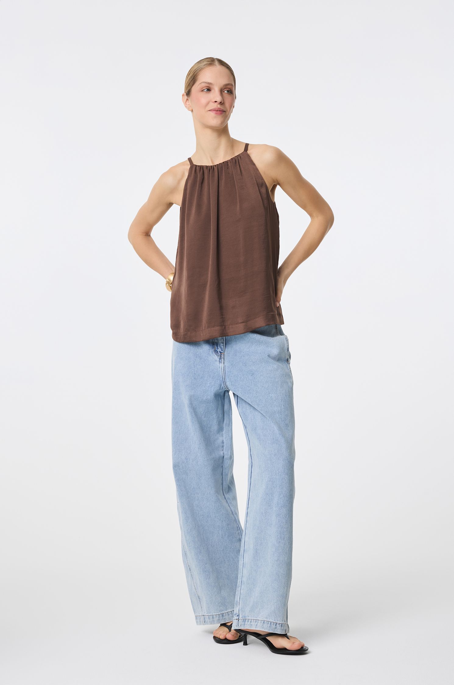 Brązowy top z dekoltem typu halter Solar Obraz 1