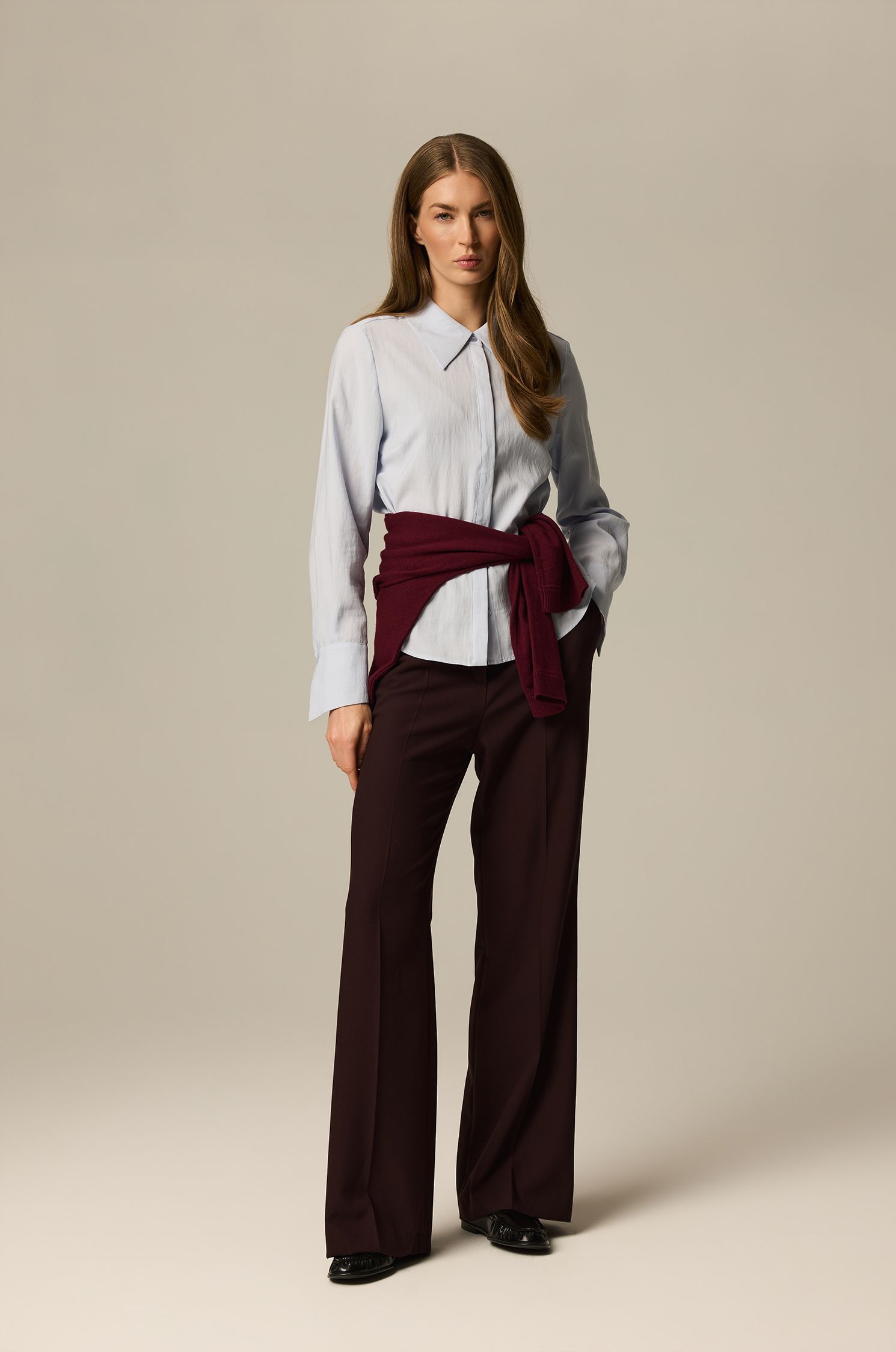 Burgundowe spodnie flare Solar Obraz 4
