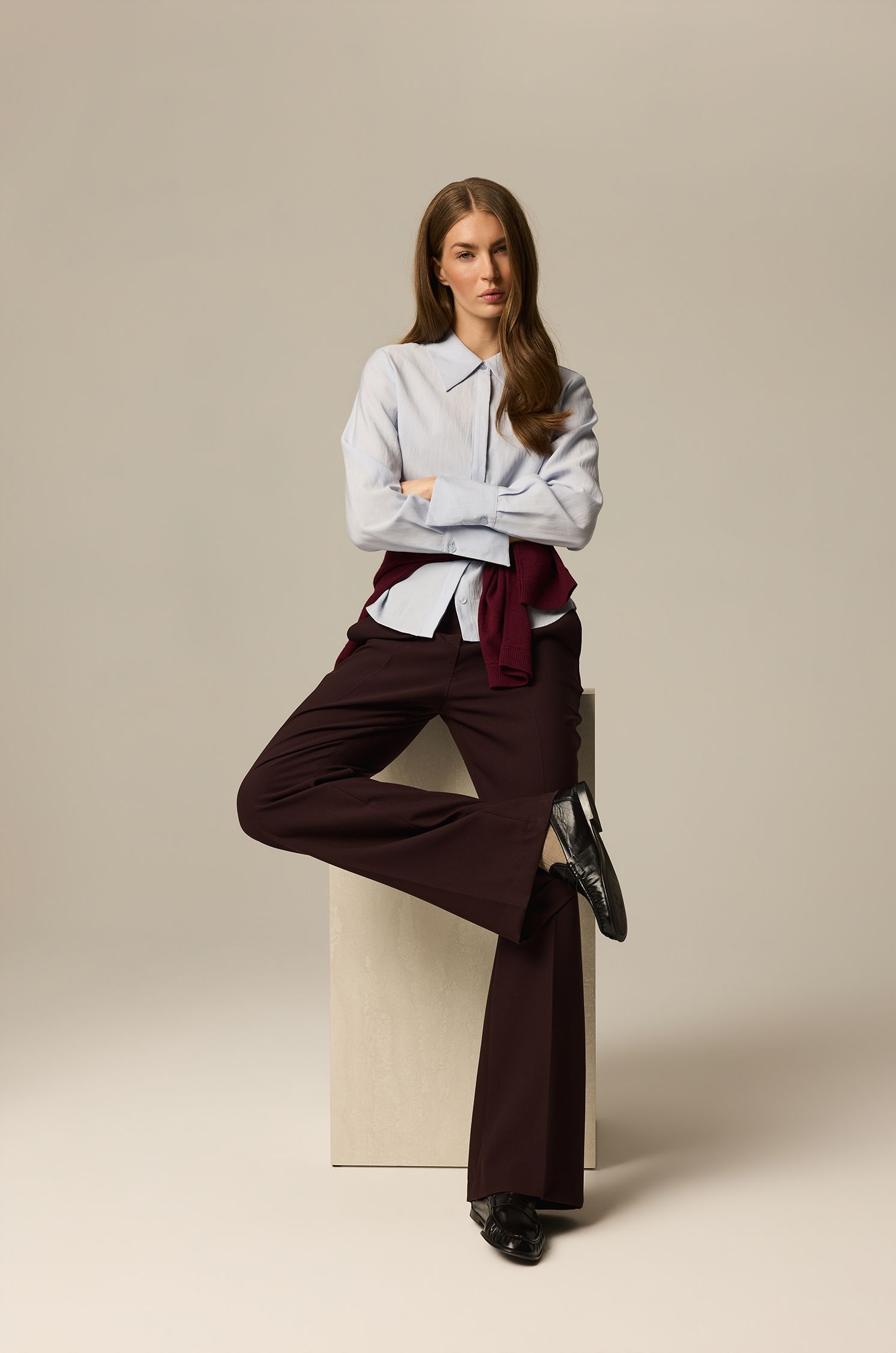 Burgundowe spodnie flare Solar Obraz 1
