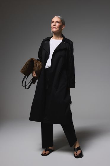 Dwurzędowy wiązany trencz