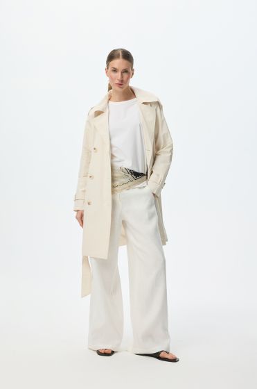 Dwurzędowy trencz z paskiem