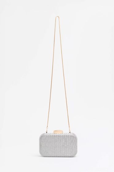 Srebrna torebka na złotym łańcuszku