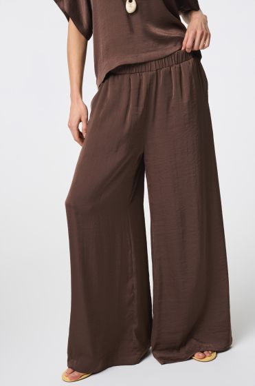 Brązowe spodnie wide leg