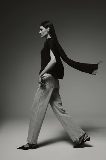 Jedwabny szal z frędzlami