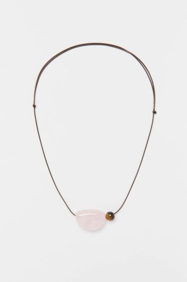 Naszyjnik z kwarcową zawieszką