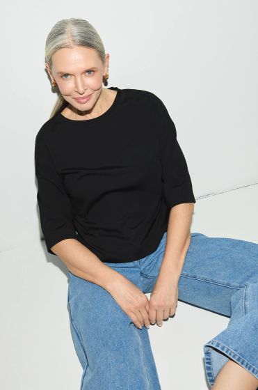 Bluzka o pudełkowym kroju z rozcięciem