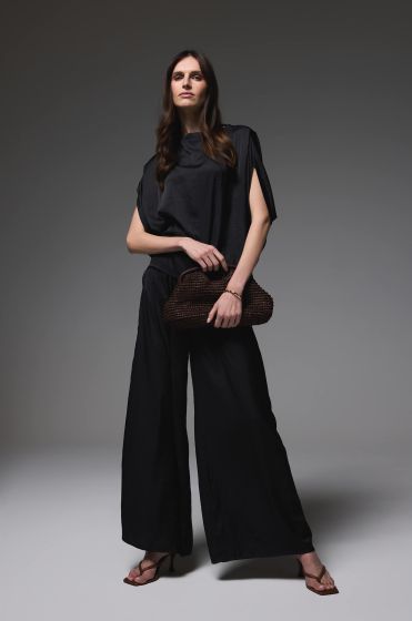 Satynowa czarna bluzka