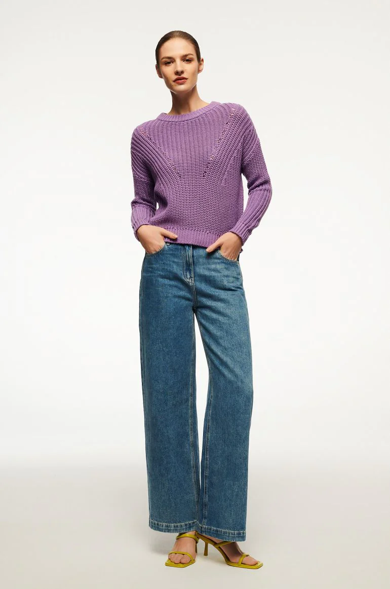 Sweter o strukturalnym splocie