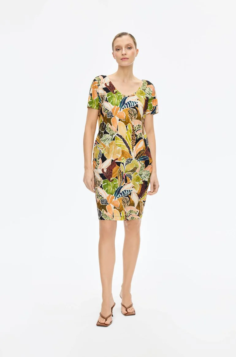 Trykotowa sukienka w kwiatowy print