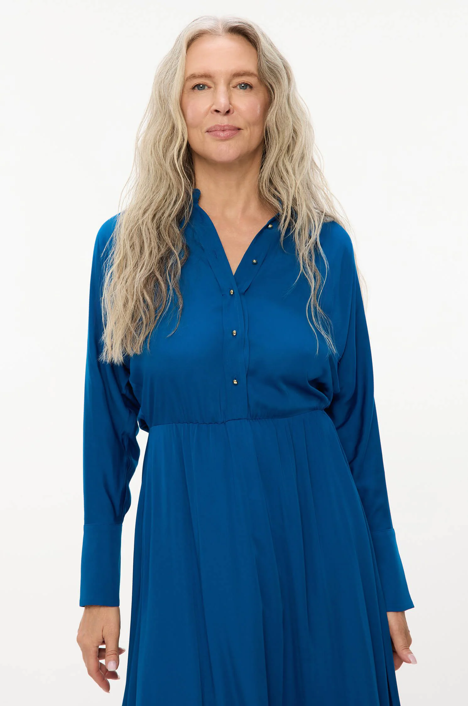 Turkusowa sukienka z kołnierzykiem