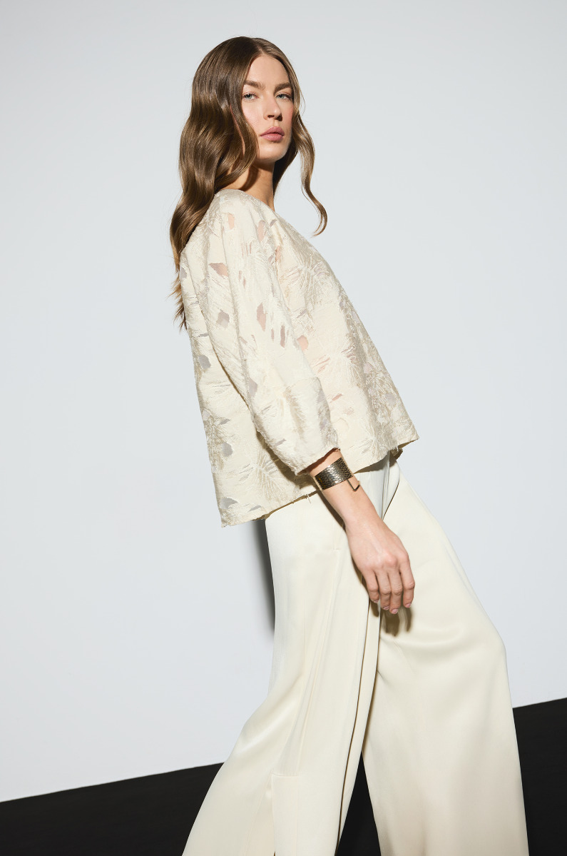 Żakardowa bluzka w kolorze ecru