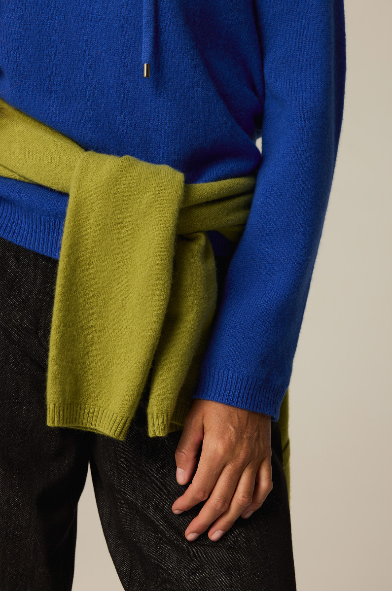 Sweter w stylu bluzy z wełny merino