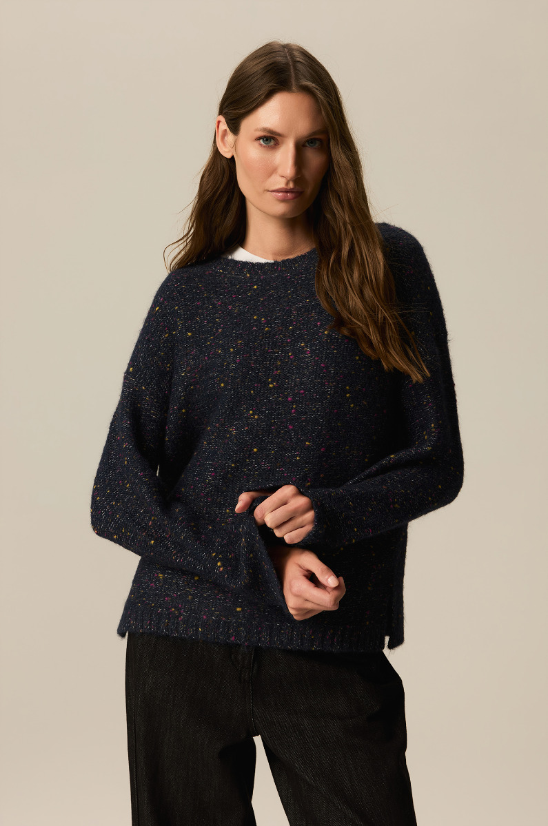 Sweter z dzianiny z domieszką wełny